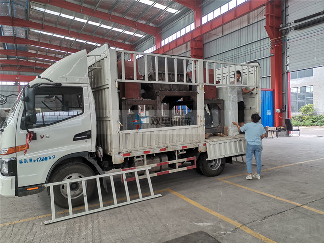 1000型<a href='https://www.hxjx08.com/ssxl/10.html' target='_blank'><span>金属撕碎机</span></a>发货发往河北