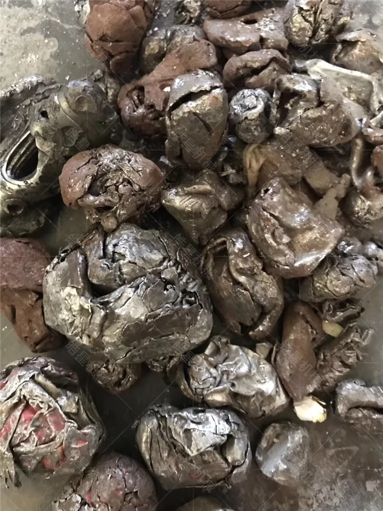 On-site real shot of crushed can particles