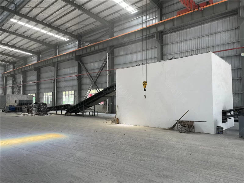 Xinjiang Xinzhou Jinyuan Renewable Resources Recycling Co., Ltd. –HXPS1600 Aluminum Scrap Crusher & HXSS1600 Double Shaft Shredder & 1200 Eddy Current Separator Case Study - on-site application photo