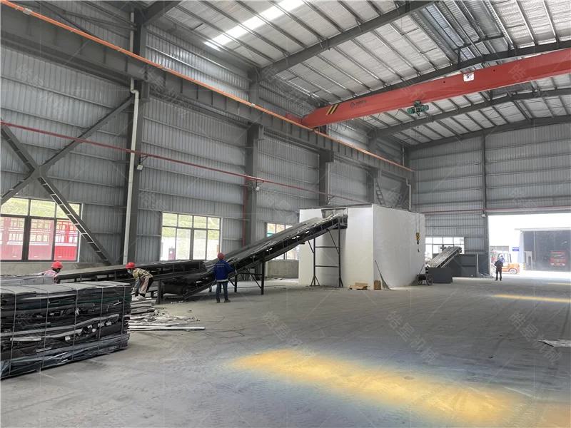 Xinjiang Xinzhou Jinyuan Renewable Resources Recycling Co., Ltd. –HXPS1600 Aluminum Scrap Crusher & HXSS1600 Double Shaft Shredder & 1200 Eddy Current Separator Case Study - on-site application photo