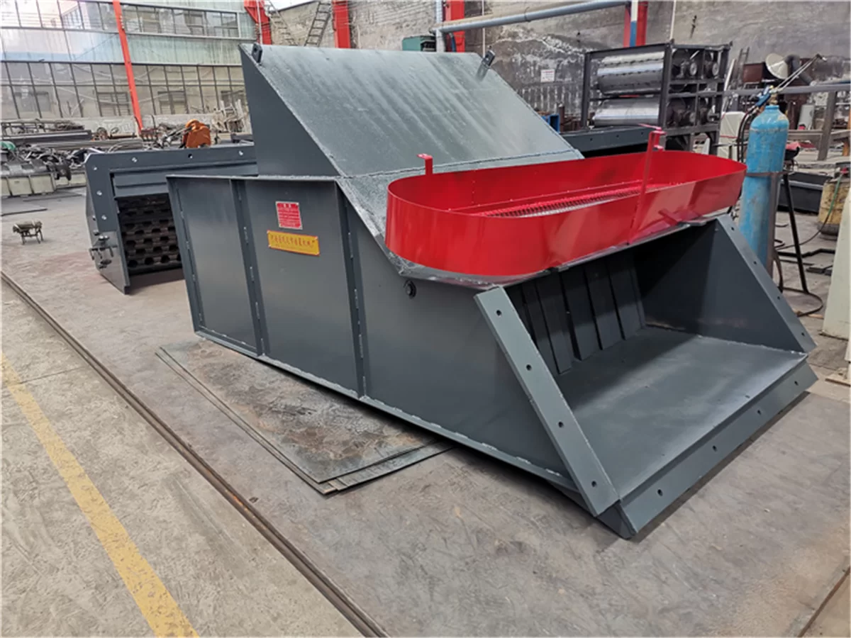 1600 Scrap Steel Crusher Feeding Inlet and Rubber Curtain Factory Photos
