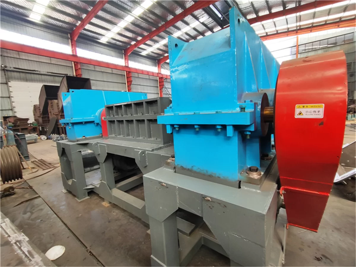 Double Shaft Metal Shredder Semi-Finished Machine Factory Workshop
