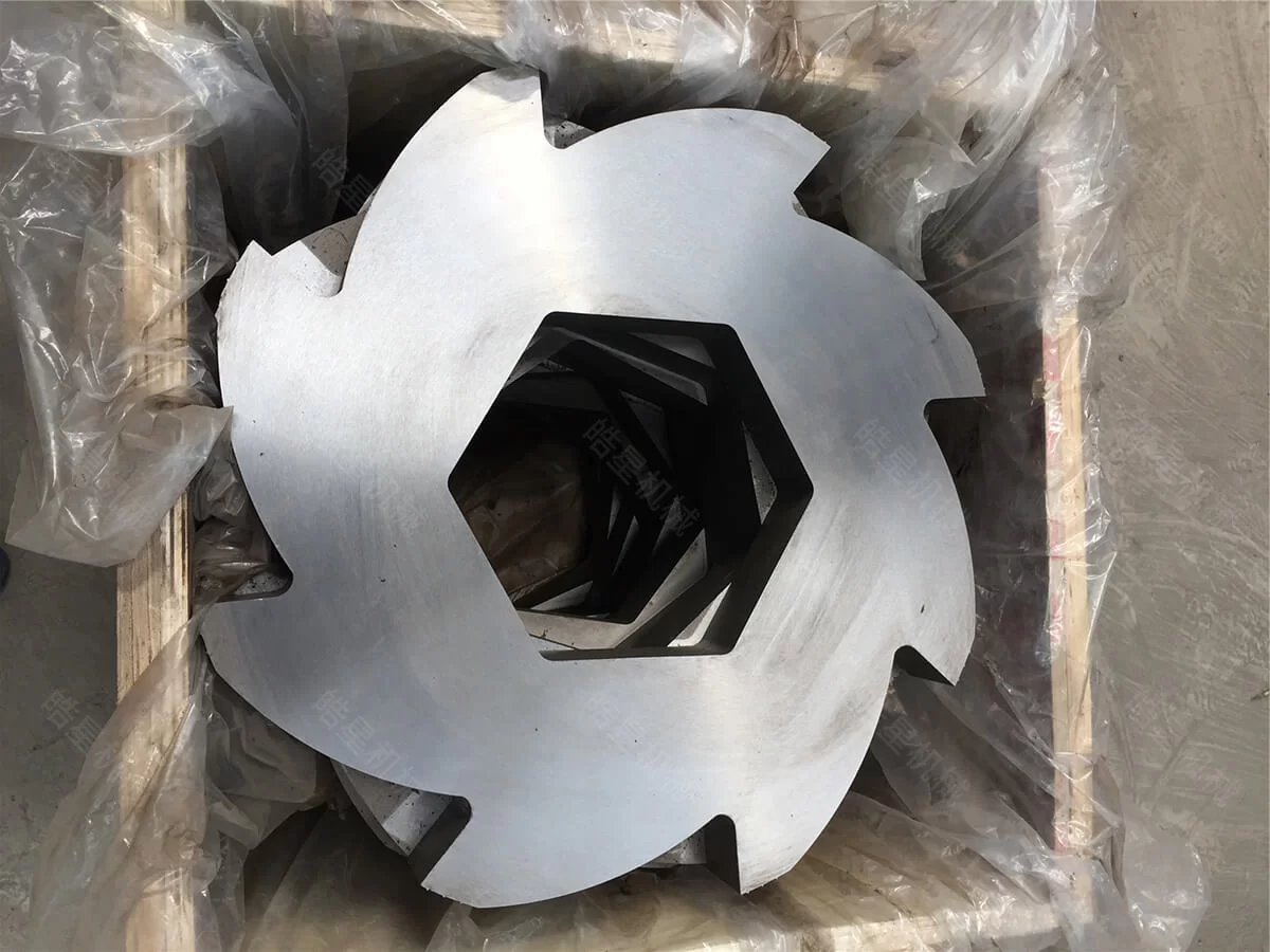 HX-1000 Four Shaft Shredder Cutter Chamber and Blade Assembly