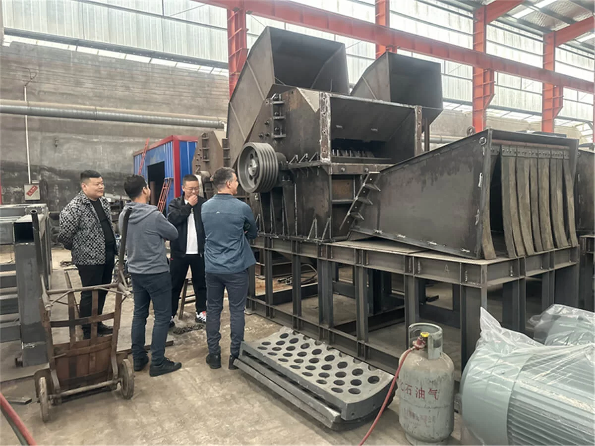 Malaysian Customers Visit Haoxing Machinery for Baled Scrap Shredder Project