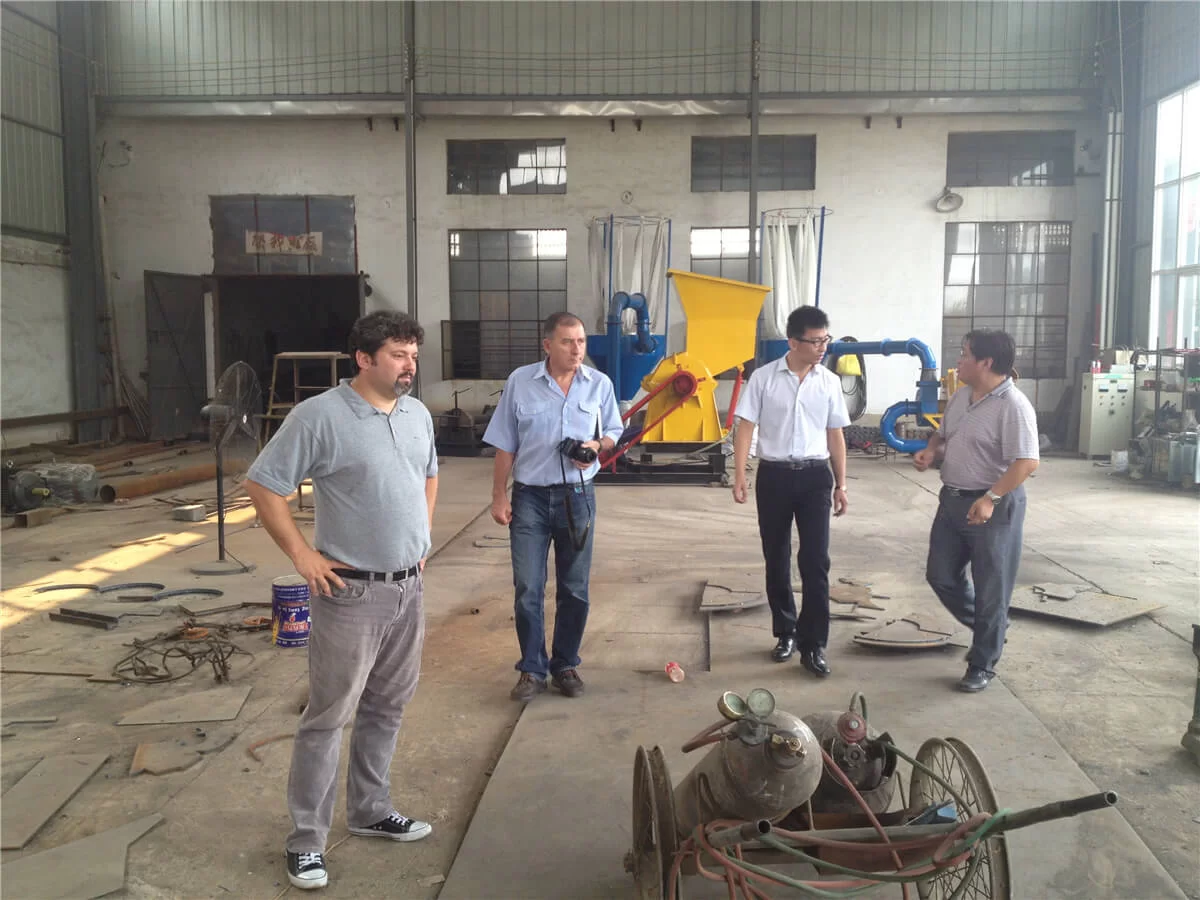 Russian Customers Visited Our Factory for Baled Scrap Recycling Production Line on May 12, 2017