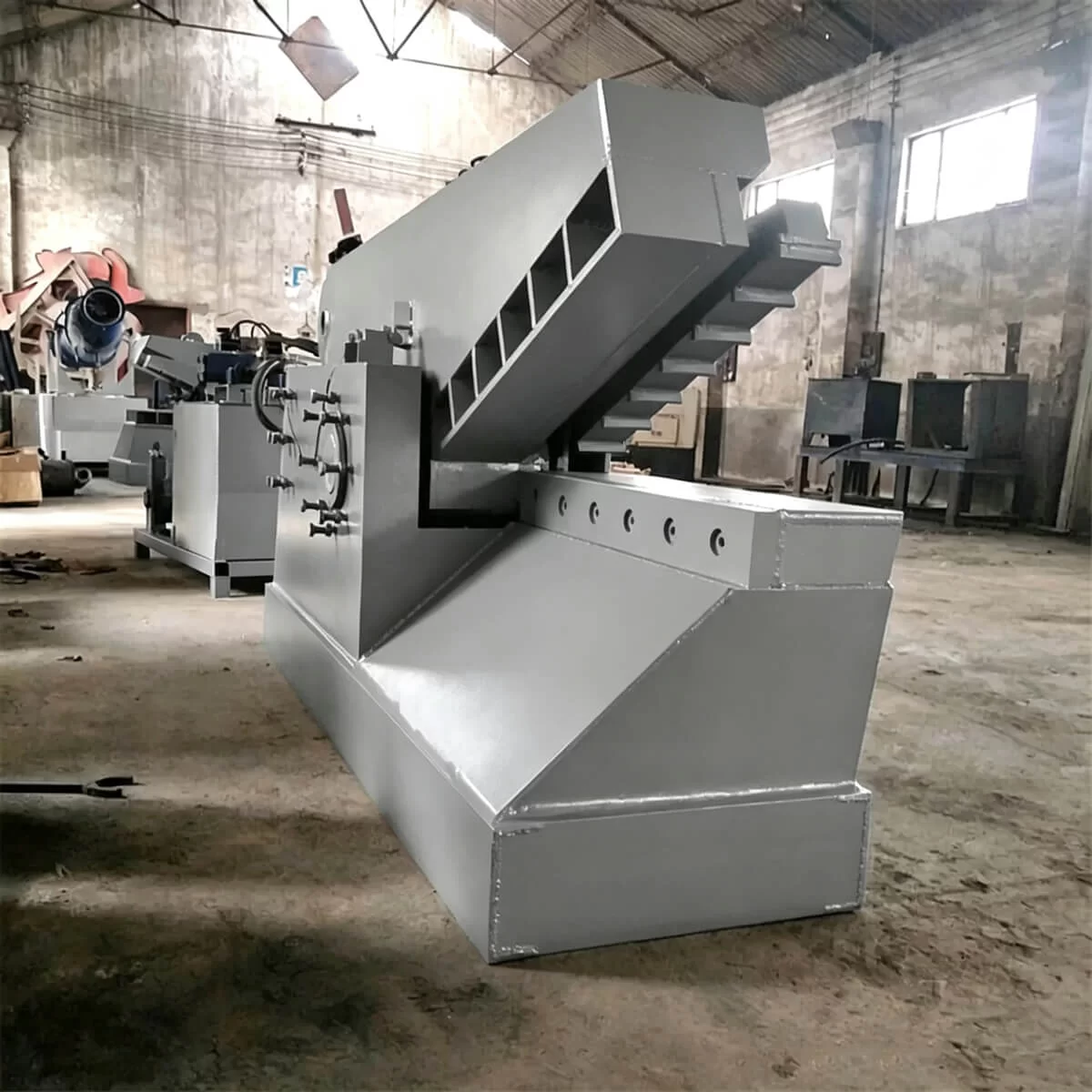 Alligator Shear