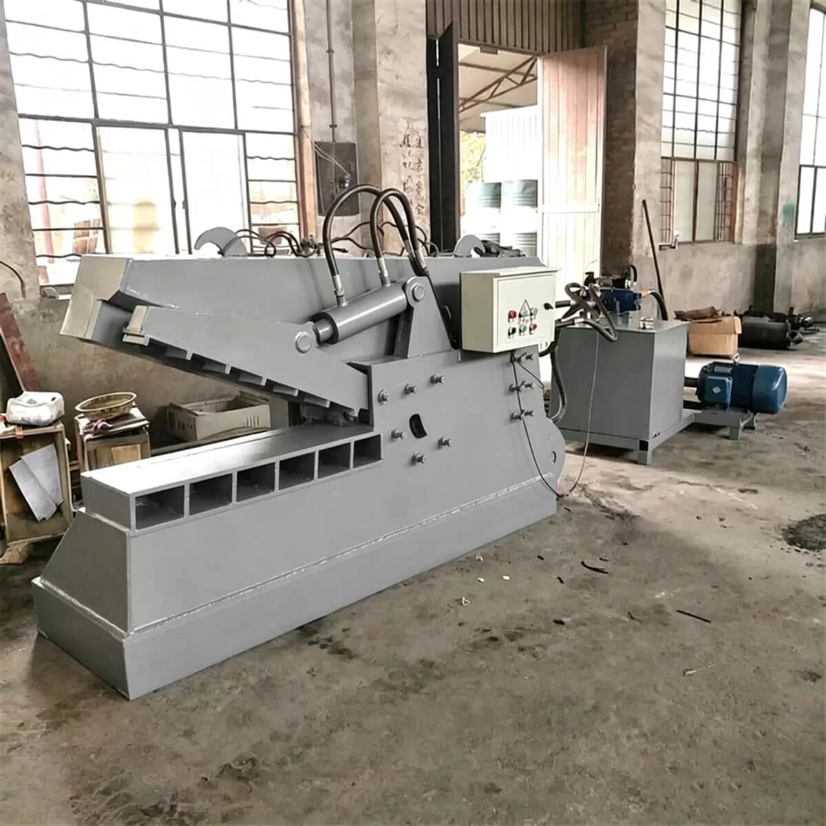 Alligator Shear