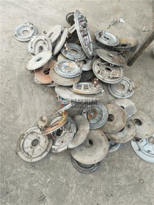 电加热板铝加热板材料铝合金破碎机试机展示