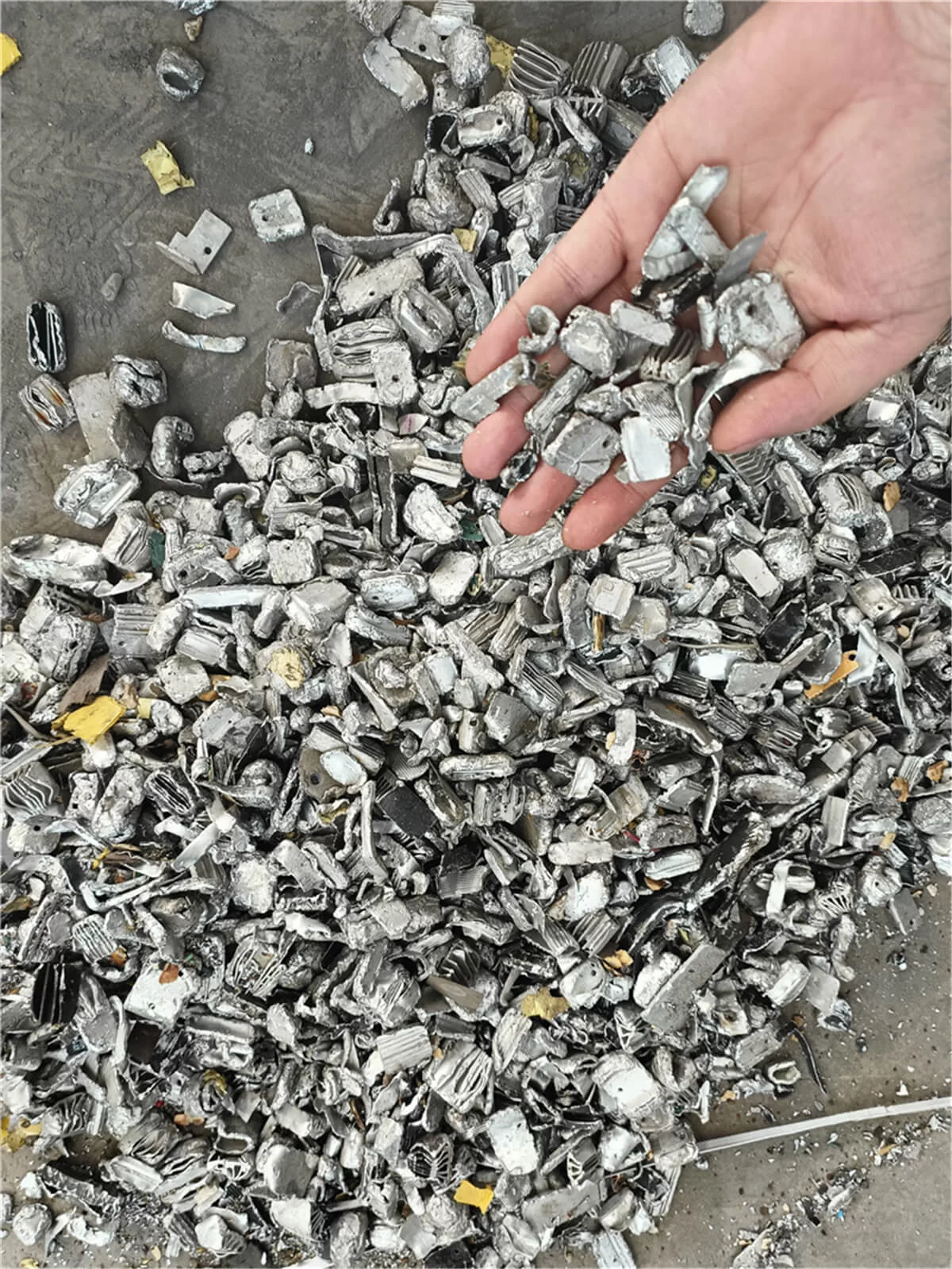 Gearbox Housing Crushing Test: Separating Aluminum from Steel Components